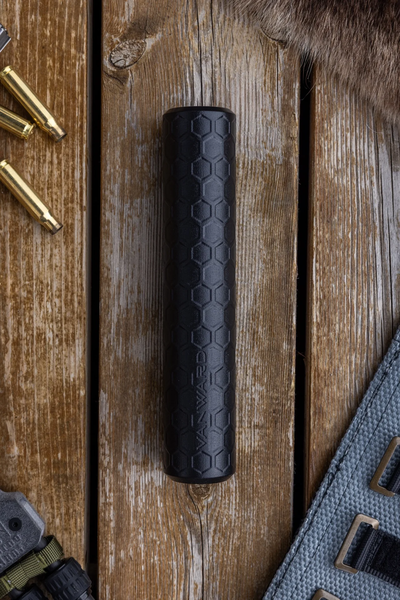 Vanward Hunter Schalldämpfer in Schwarz Cerakote